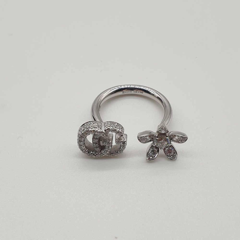 Gucci Flora 18k Ring with Diamonds - Picture 3 of 5